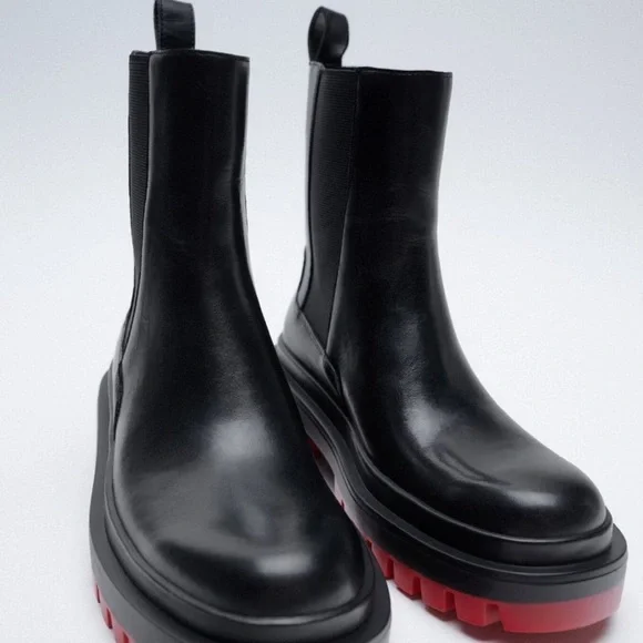 Lug sole boots - Picture 4 of 8